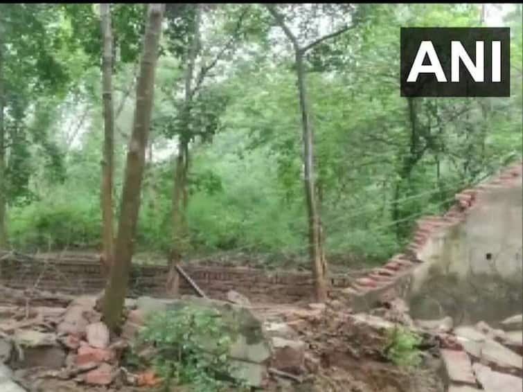 Lucknow Wall Collapse Due To Heavy Rains Nine People Dead Rescue Operation Underway Lucknow: Nine Dead As Wall Collapses Amid Heavy Rain. UP CM Announces Ex Gratia Of Rs 4 Lakh For Victims