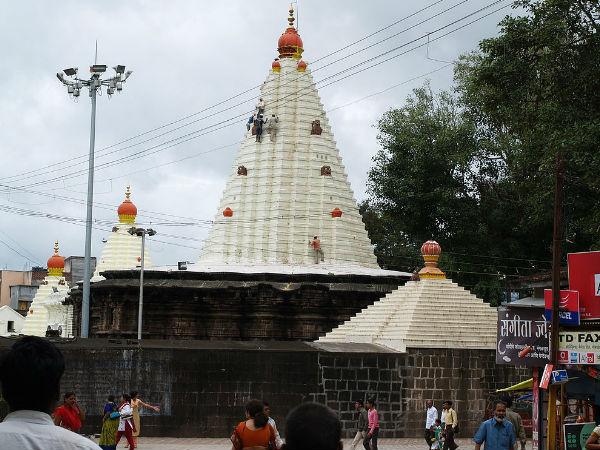 Navratri Culture : नवरात्रीनिमित्त महाराष्ट्रातील प्रसिद्ध देवी मंदिरांचे दिव्य दर्शन! करा आदिशक्तीचा जागर