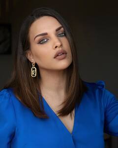 PHOTO: 'बिग बॉस 13' फेम हिमांशी खुरानाचा देसी लूक; साडीत दिसतेय खास!