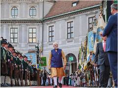 क्यों Stylish प्रधानमंत्री कहे जाते हैं PM Modi? ये 25 तस्वीरें बता देंगी सबकुछ