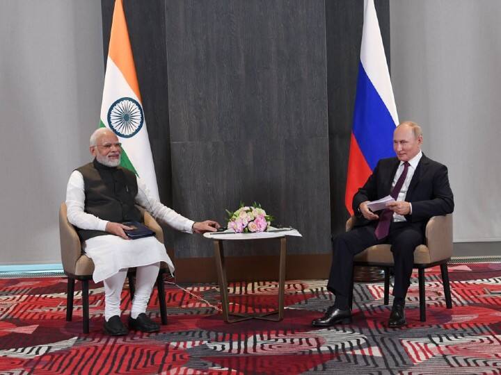 SCO Summit: 'यूक्रेन में संघर्ष को लेकर भारत की चिंता से वाकिफ हैं', PM मोदी के साथ द्विपक्षीय बैठक में बोले व्लादिमीर पुतिन SCO Summit in Uzbekistan: PM Modi and Russian President Vladimir Putin meets Samarkand SCO Summit: 'यूक्रेन में संघर्ष को लेकर भारत की चिंता से वाकिफ हैं', PM मोदी के साथ द्विपक्षीय बैठक में बोले व्लादिमीर पुतिन