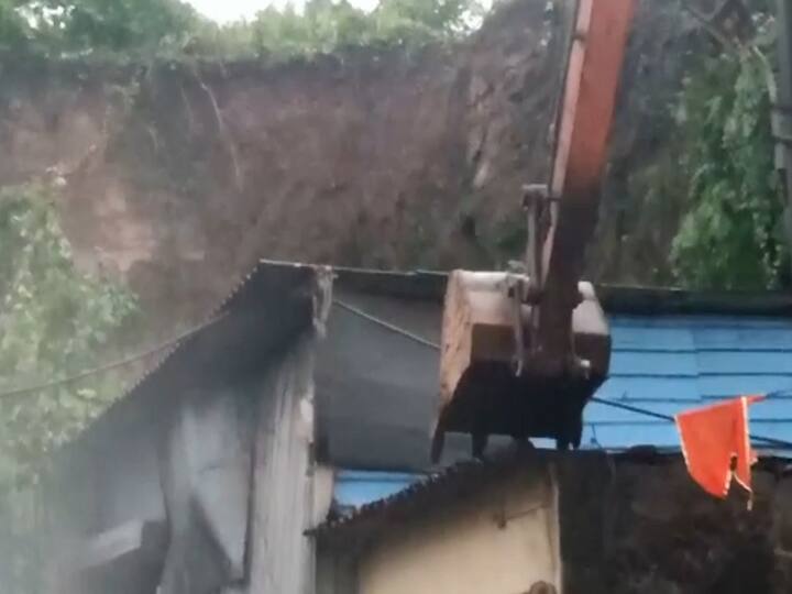 वसई विरार मध्ये मागील दोन दिवसापासून पावसाची बॅटींग सुरु आहे.