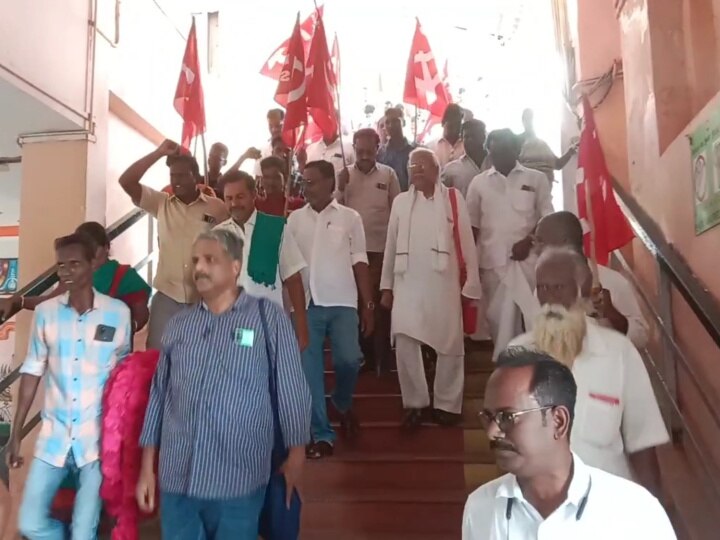 அம்பானிக்கும், அதானிக்கும் விவசாயிகளை அடிமைகளாக்கும் வகையில் பாஜக ஆட்சி -  ஹன்னன் முல்லா