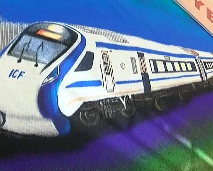 રંગોળીથી બુલેટ ટ્રેન પણ બનાવવામાં આવી હતી.