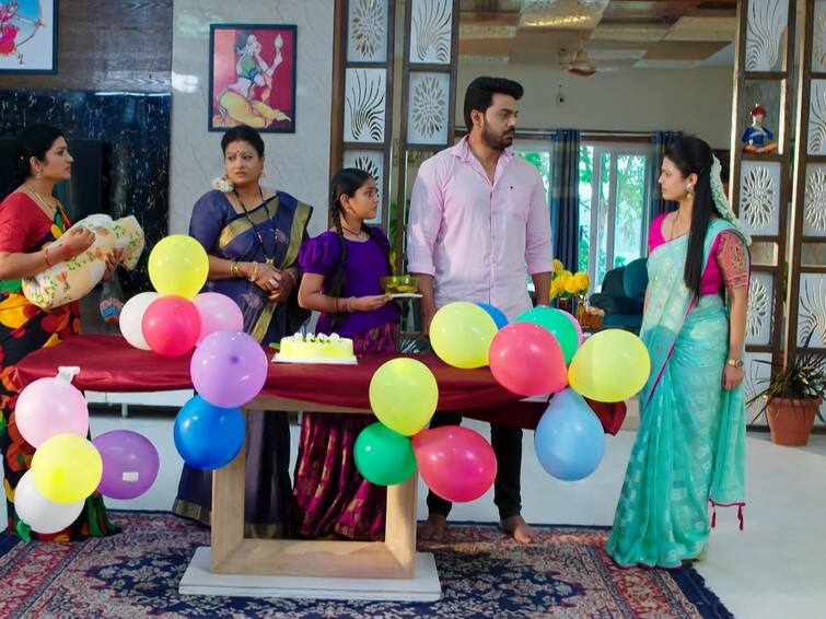 Devatha Serial September 17th Episode 654 Written Update Today Episode Devatha September 17th: దేవిని ఇంటికి రావొద్దని తెగేసి చెప్పిన సత్య- క్షమించమని రాధని అడిగిన జానకి