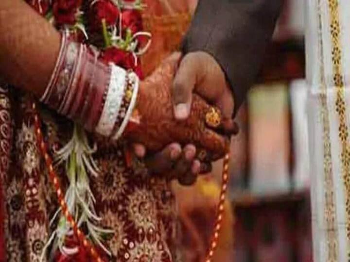 In Rajasthan, woman's live-in partner sold her minor daughter for 3 lakhs, married a 40-year-old man Rajasthan Crime: महिला के लिव इन पार्टनर ने उसकी नाबालिग बेटी को 3 लाख में बेचा, 40 साल के शख्स से कराई शादी