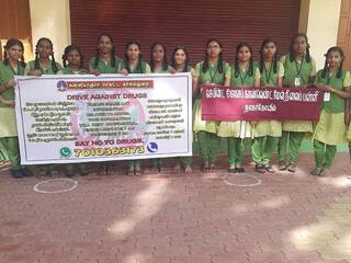 Kanyakumari police seek help from students to eliminate drugs நாகர்கோவில்: போதை பொருட்களை ஒழிக்க மாணவர்கள் உதவியை நாடும் குமரி போலீசார்