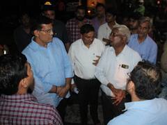 लखनऊ में भारी जलभराव के बीच जानकीपुरम पहुंचे नगर विकास मंत्री एके शर्मा, अधिकारियों को दिए ये निर्देश