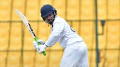 ম্যাচ জিততে শেষ দিন ভারতের চাই ৯ উইকেট, মুকেশরা কি পারবেন?