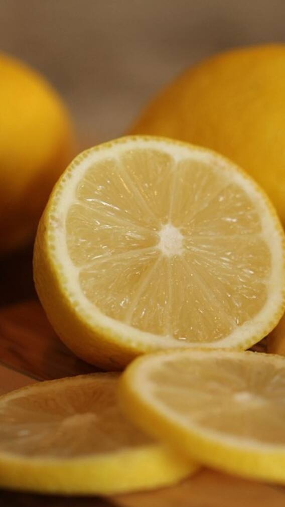 গরম খাবারে লেবু ব্যবহারের ফল জানা আছে?