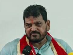 पीएम मोदी के जन्मदिन पर गोंडा में बांटी गई ट्राई साइकिल, सांसद बृजभूषण सिंह ने दिया ये बड़ा बयान