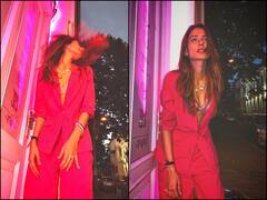 Aneri Vajani Pics: कोट-पैंट में गजब की खूबसूरत लगीं ‘अनुपमा’ फेम अनेरी वजानी, बालों से खेलती आईं नजर