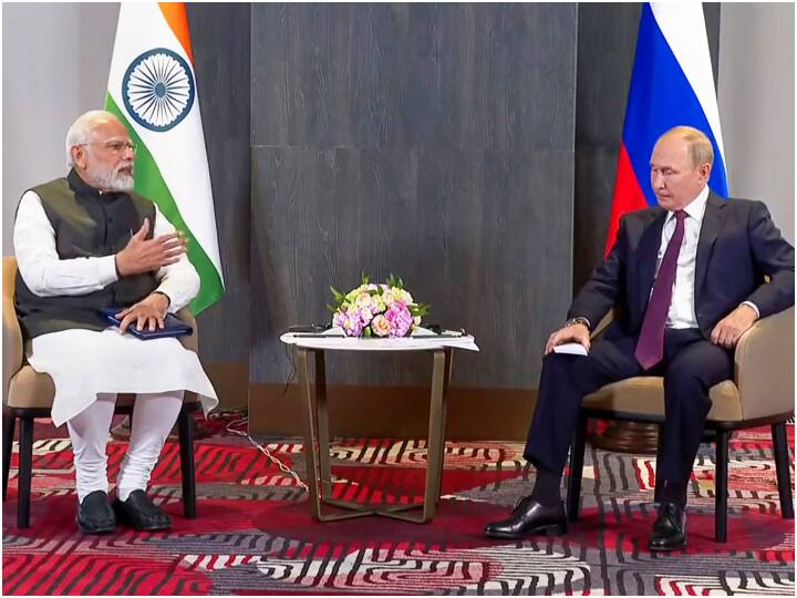 PM Modi On Ukraine russia war to Putin in SCO Summit 2022 जब दुनिया के ताकतवर नेता पुतिन के सामने PM मोदी ने कहा- 'आज का युग युद्ध का नहीं', रूसी राष्ट्रपति को यूक्रेन पर देना पड़ा जवाब
