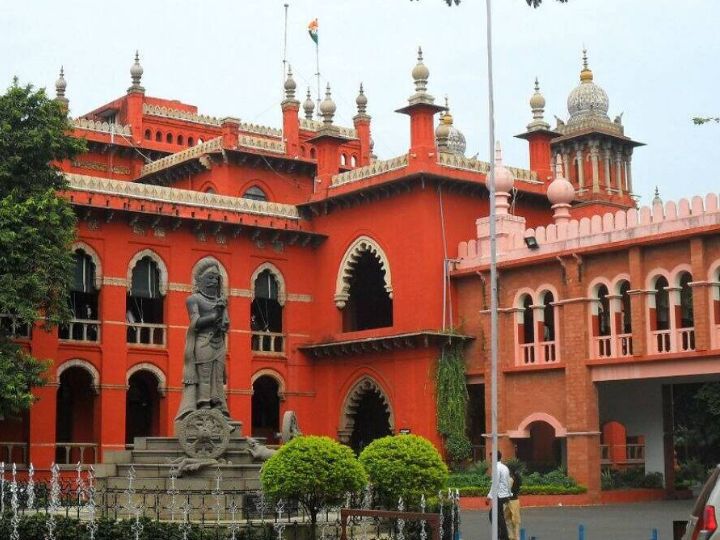 Madras High court: மலேசியாவில் இருந்து தங்கம் கடத்தியவர்கள் பாஸ்போர்ட் திரும்ப கொடுக்க முடியாது - சென்னை உயர் நீதிமன்றம்