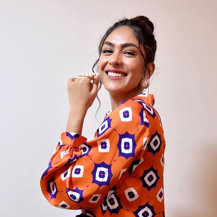 మృణాల్ ఠాకూర్ లేటెస్ట్ ఫోటోలు (Photo Courtesy: Mrunal Thakur Instagram)
