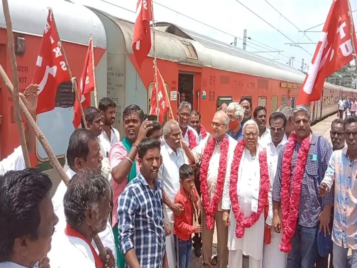 அம்பானிக்கும், அதானிக்கும் விவசாயிகளை அடிமைகளாக்கும் வகையில் பாஜக ஆட்சி -  ஹன்னன் முல்லா