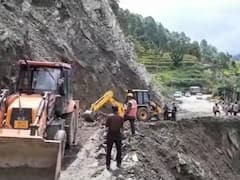 भारी बारिश के बाद बंद टनकपुर-चंपावत राष्ट्रीय राजमार्ग को खोलने की तैयारी शुरू, डीएम ने किया निरीक्षण