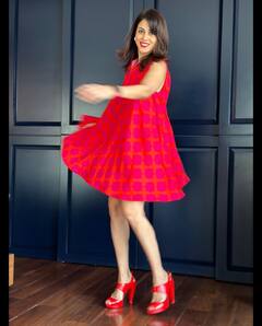 Genelia : கண்ணம்மா உன்ன மனசில் நினைக்கிறேன்.....ஜெனிலியாவின் கலக்கல் கிளிக்ஸ்..!