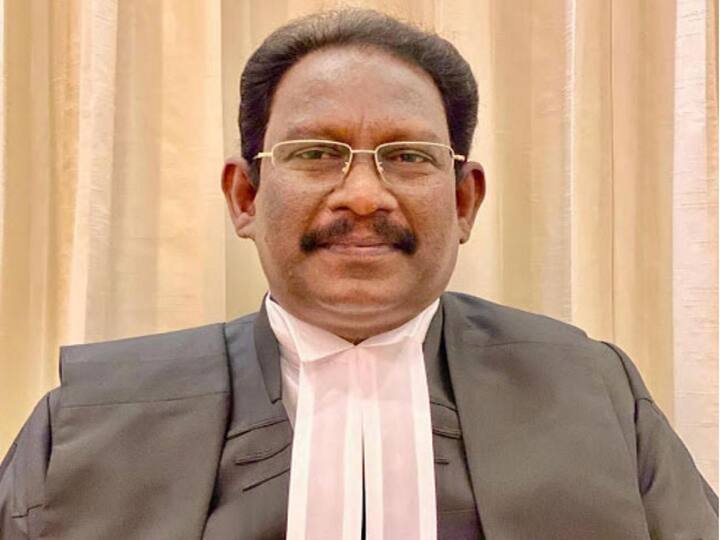 Vijayawada AP High court judge justice Battu Devanand sensational comments on AP Capital issue DNN Justice Battu Devanand : రాజధాని ఇదీ అని చెప్పుకునే పరిస్థితి ఉందా?, ఏపీ హైకోర్టు జడ్జి జస్టిస్ దేవానంద్ కీలక వ్యాఖ్యలు