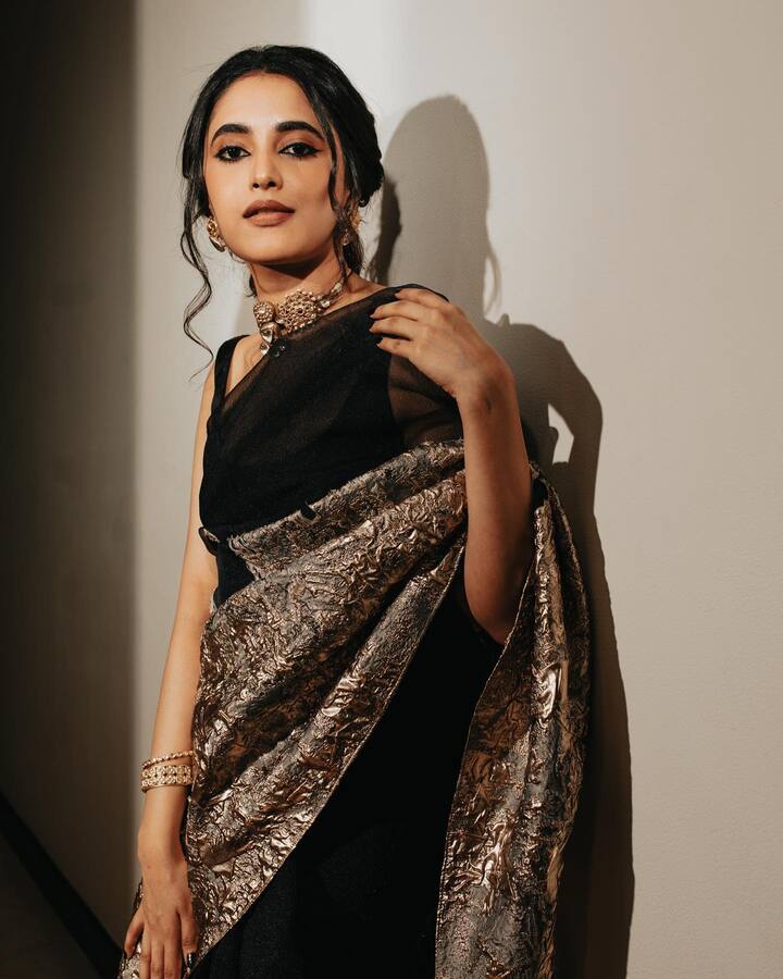 ప్రియాంక అరుల్ మోహన్ అందమైన ఫోటోలు -Image Credit: Priyanka arul mohan /Instagram