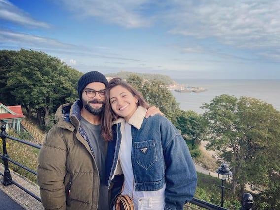 Anushka Sharma कर रही हैं Virat Kohli को मिस, सोशल मीडिया पर लिखा इमोशनल पोस्ट Anushka Sharma कर रही हैं Virat Kohli को मिस, सोशल मीडिया पर लिखा इमोशनल पोस्ट