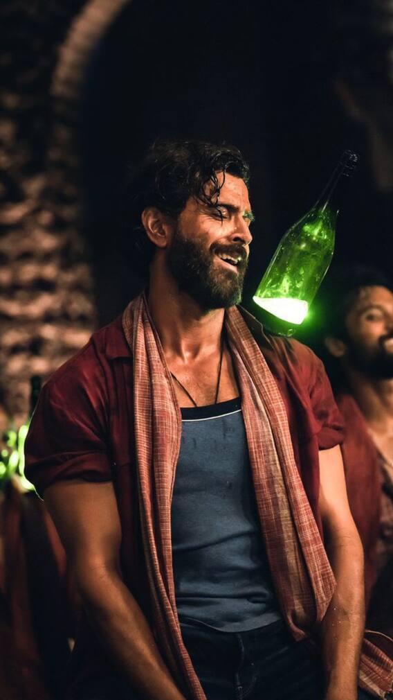 হৃত্বিকের নাচের তালে 'অ্যালকোহলিক' প্রকাশ্যে