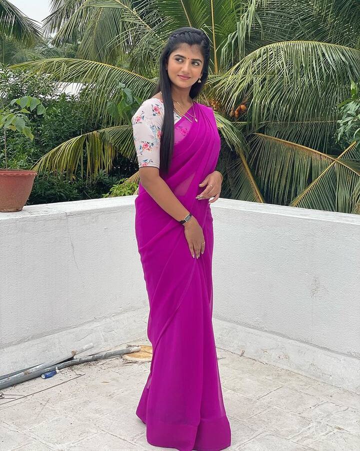 வந்த வேகத்தில் தயக்கம் கொண்டேன்...