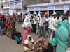 Rajasthan News: भरतपुर में हो रही खाद की कालाबाजारी, प्रति बिल 20 रुपये ज्याद दे रहे किसान, लगी लंबी लाइन