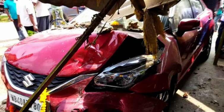 west burdwan: the car lost control and entered the shop, injuring 1 pedestrian West Burdwan: নিয়ন্ত্রণ হারিয়ে দোকানে ঢুকে পড়ল গাড়ি, আহত ১ পথচারী