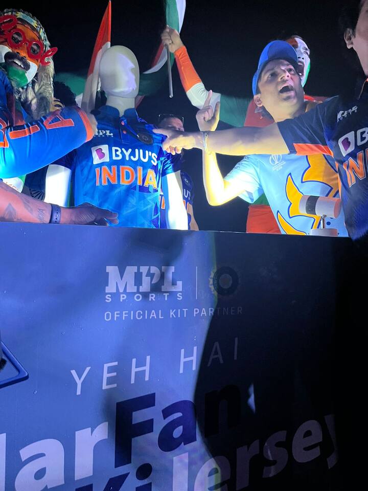 पुढील महिन्यात ऑस्ट्रेलियात टी 20 विश्वचषकाचा थरार रंगणार आहे.