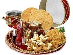 Karwa Chauth 2022: करवा चौथ पर महिलाएं व्रत के पहले और बाद में गलती से भी न खाएं ये चीज, जानें नियम