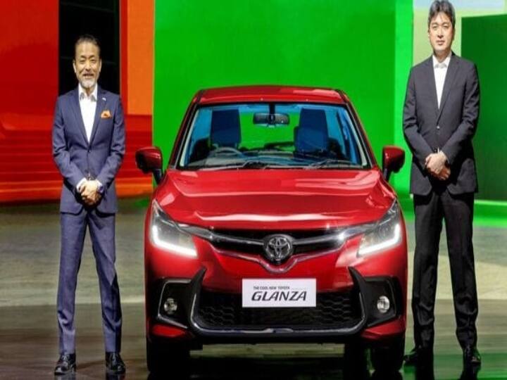 Upcoming premium cng car toyota glanza know features price engine and launching date First Premium CNG Car: मार्केट में लॉन्च होने वाली है पहली प्रीमियम सीएनजी कार, मारुति बलेनो जैसी कारों को देगी टक्कर