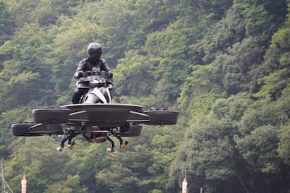 Xturismo Hoverbike: ਇੱਕ ਜਾਪਾਨੀ ਸਟਾਰਟਅਪ ਕੰਪਨੀ AERWINS Technologies ਨੇ ਇਸ ਬਾਈਕ ਨੂੰ ਬਣਾਇਆ ਹੈ। ਇਸ ਨੂੰ 15 ਸਤੰਬਰ ਨੂੰ ਡੇਟਰਾਇਟ ਆਟੋ ਸ਼ੋਅ ਚ ਲਾਂਚ ਕੀਤਾ ਗਿਆ ਸੀ। ਜਾਪਾਨ ਚ ਬਾਈਕ ਦੀ ਵਿਕਰੀ ਸ਼ੁਰੂ ਹੋ ਗਈ ਹੈ।