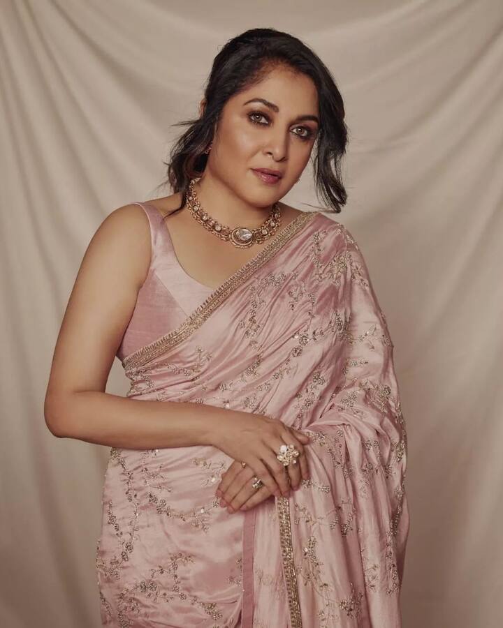 வெண்படி மலரே..