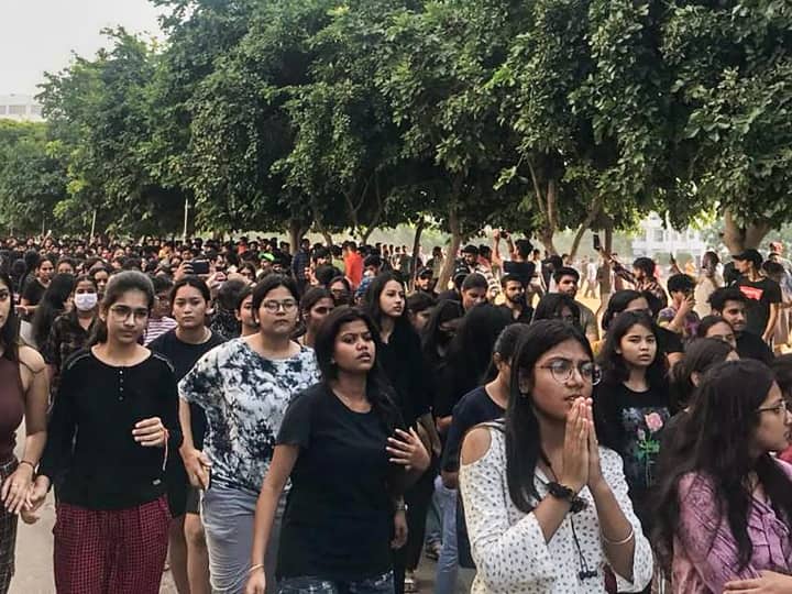 Chandigarh University mms case SIT formed to investigate mms scandal मोहाली के यूनिवर्सिटी MMS कांड की अब SIT करेगी जांच, महिला अफ़सरों की बनाई गई टीम
