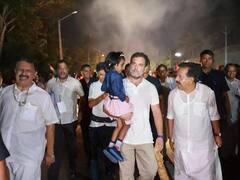 Photos: भारत जोड़ो यात्रा के दौरान केरल में स्नेक बोट रेस प्रदर्शनी में शामिल हुए राहुल गांधी, चलाई नाव