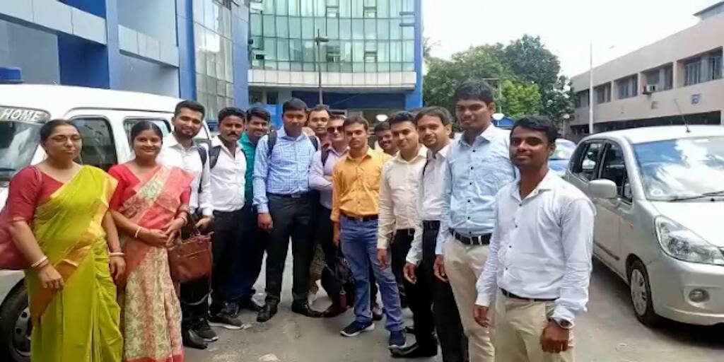 Interview of 2014 TATE exam candidates today after almost 7 years by order of High Court TET: প্রায় ৭ বছর পর হাইকোর্টের নির্দেশে আজ ২০১৪-এর টেট পরীক্ষার্থীদের ইন্টারভিউ