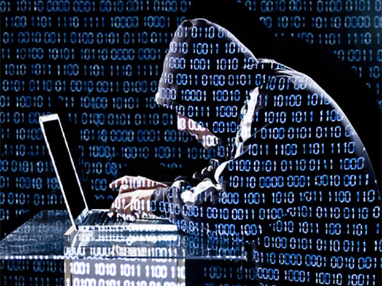 Cybercrime police are looking for the scammer who cheated a young woman in Thanjavur TNN ரூ.2 லட்சம் கடனுக்கு ரூ.3 லட்சம் கொடுத்த இளம்பெண் - தஞ்சையில் நடந்த ஏமாற்று வேலை