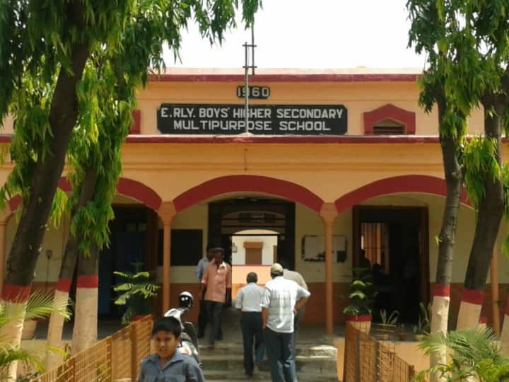 Historic Eastern Railway School Of Asansol Studies People Had Agitated For This Indian Railway: आसानसोल के ऐतिहासिक ईस्टर्न रेलवे स्कूल में शुरू होगी पढ़ाई, जिसके लिए लोगों ने किया था आंदोलन