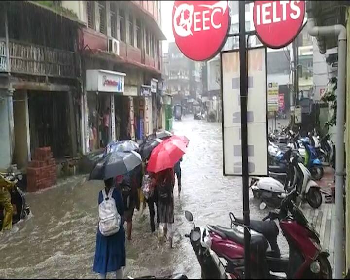 ગુજરાતની જીવાદોરી સમાન સરદાર સરોવર ડેમમાં ઉપરવાસમાંથી પાણીની આવક વધી છે. જેના પગલે તંત્રએ વધુ પાણી છોડવાનો નિર્ણય કર્યો છે.