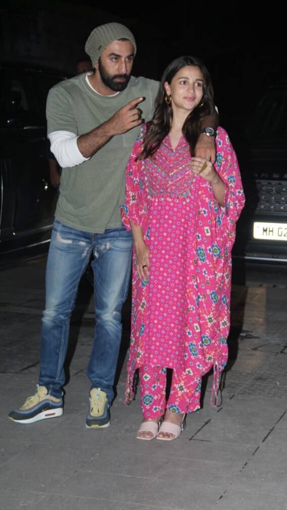 रणबीर -आलियाचा Cool लूक