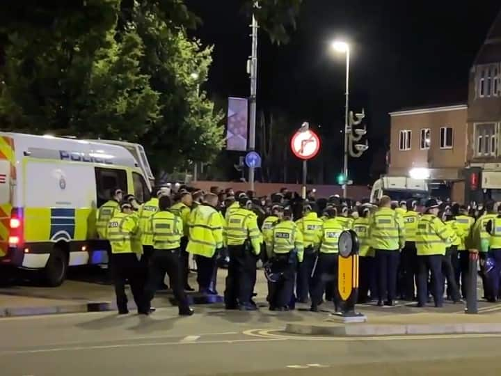 UK: Violence Breaks Out Between 'Hindu, Muslim Groups' In Leicester City, Two Arrested UK: Violence Breaks Out Between 'Hindu, Muslim Groups' In Leicester City, Two Arrested