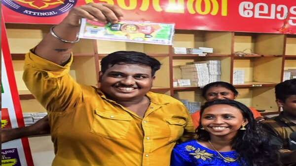 Onam bumper lottery auto driver wins Rs 25 crore in Kerala Onam Bumper Lottery: કેરળમાં રીક્ષા ડ્રાઇવરનું રાતોરાત બદલાયું નસીબ, 25 કરોડની લાગી લોટરી, 22 વર્ષથી ખરીદતો હતો ટિકિટ