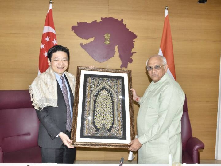 सिंगापुर के उप प्रधानमंत्री लॉरेंस वॉन्ग ने रविवार को गुजरात के मुख्यमंत्री भूपेंद्र पटेल के साथ मुलाकात में कहा कि राज्य में कारोबारी माहौल से निवेशक काफी संतुष्ट हैं.