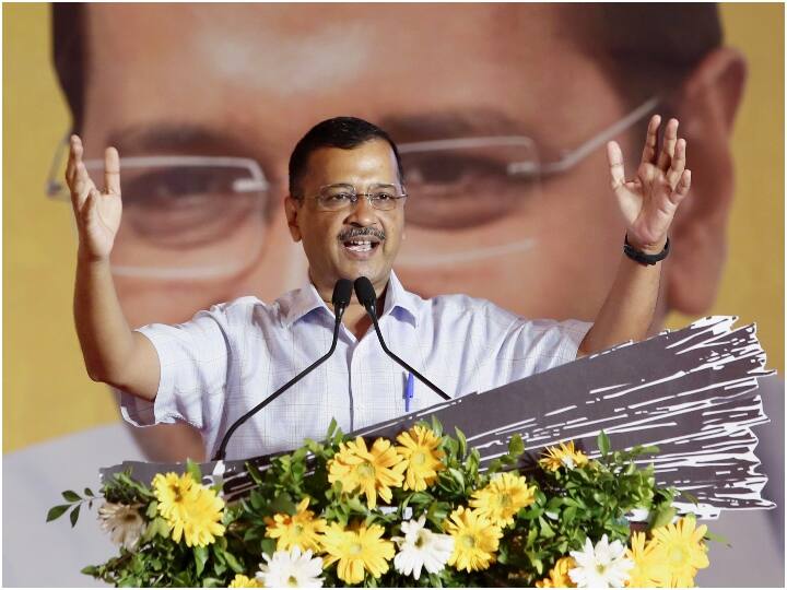 Gujarat Election: गुजरात दौरे से पहले सीएम केजरीवाल का BJP पर बड़ा आरोप, 'कार्यक्रम करने से रोका जा रहा'