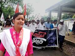 সম্মুখে মিনাক্ষী, আনিস খানের মৃত্যুর বিচারের দাবিতে হাওড়ায় লাল-মিছিল