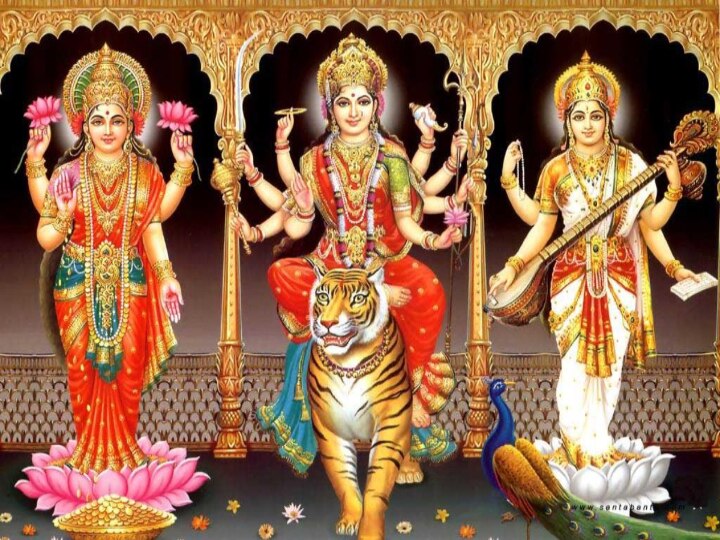 Navratri 2022: நவராத்திரியில் துர்கா, லக்ஷ்மி மற்றும் சரஸ்வதியை வழிபடுவதன் முக்கியத்துவம் இதுதான்!