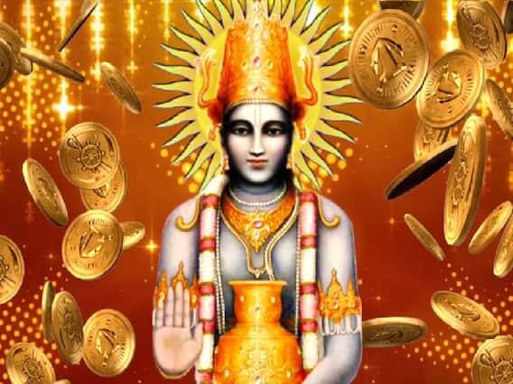 ભગવાન ધન્વંતરીનો જન્મદિવસ ધનત્રયોદશીના દિવસે ઉજવવામાં આવે છે. ભગવાન ધન્વંતરીની પૂજા કરવાથી સૌભાગ્ય અને સંપત્તિમાં વધારો થાય છે. ધનતેરસ પર દીપદાનનું વિશેષ મહત્વ છે. આ દિવસને યમ દીપમ તરીકે પણ ઉજવવામાં આવે છે, જેમાં સાંજે યમરાજ માટે ઘરની બહાર દીવો પ્રગટાવવામાં આવે છે. એવું માનવામાં આવે છે કે આનાથી ભગવાન યમ પ્રસન્ન થાય છે અને તેમને અકાળ મૃત્યુથી બચાવે છે.