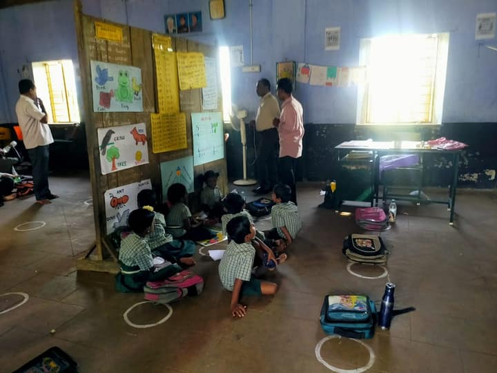 Tenkasi Panchakulam School Untouchability Issue CEO Inspects Pachakulam Govt School தீண்டாமை விவகாரம்: பாஞ்சாகுளம் அரசுப்பள்ளியில் சிஇஓ திடீர் ஆய்வு