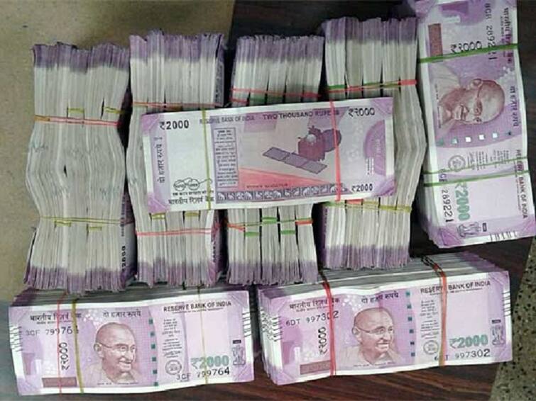 Thanjavur: old man scammed by cyber criminals who collected 8 lakhs for foreign job வெளிநாட்டு மோகத்தில் ரூ.8 லட்சத்தை இழந்த முதியவர் -  தஞ்சையில் நடந்த பரிதாபம்